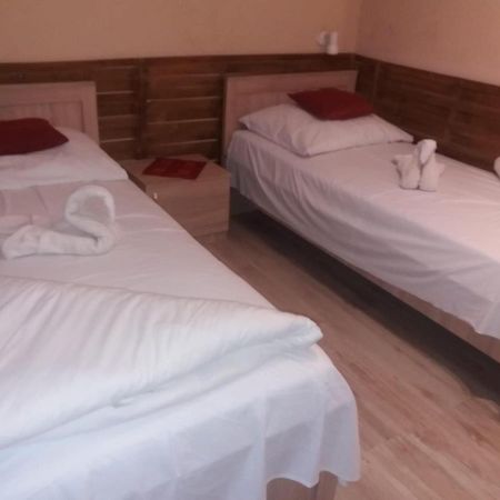 Abszolut Hotel Es Panzio Nyírbátor 외부 사진