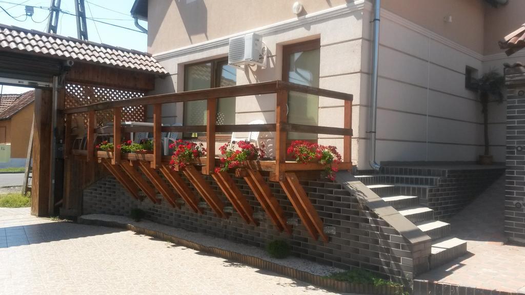 Abszolut Hotel Es Panzio Nyírbátor 객실 사진