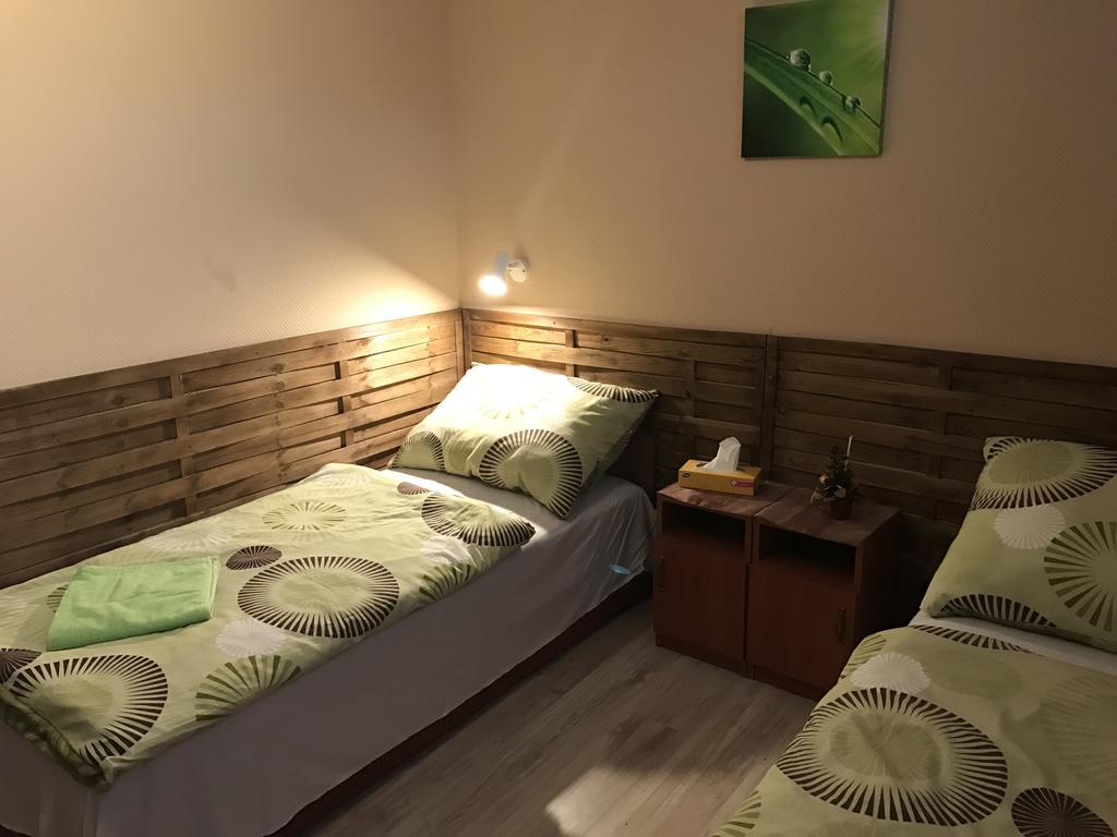 Abszolut Hotel Es Panzio Nyírbátor 외부 사진