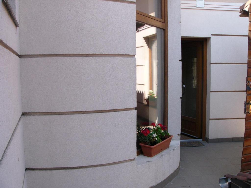 Abszolut Hotel Es Panzio Nyírbátor 외부 사진